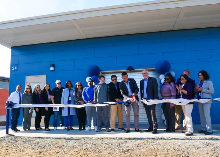 CCHS Community Celebrates New Weight Room